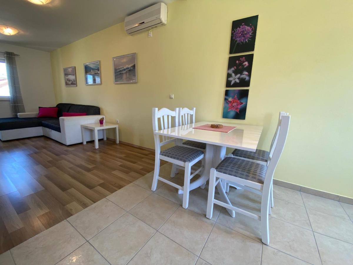 Apartments Lumbarda Beach Exterior foto